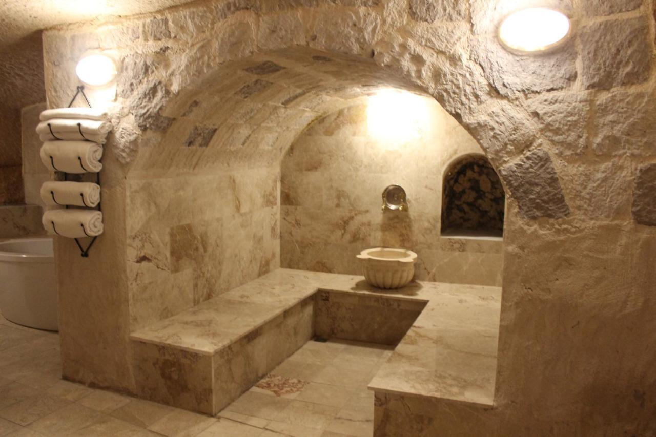 Helike Cave Suites Ючхисар Екстериор снимка