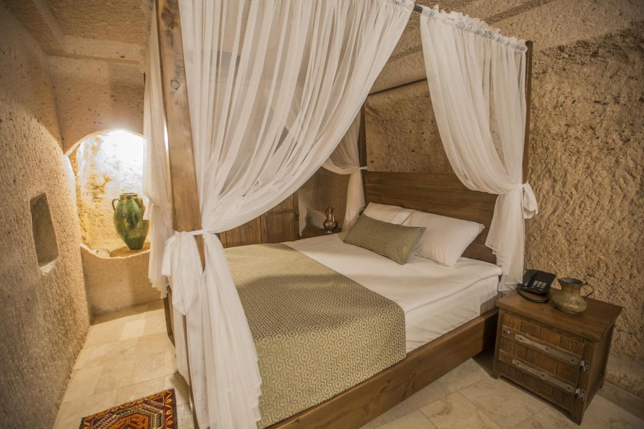 Helike Cave Suites Ючхисар Екстериор снимка